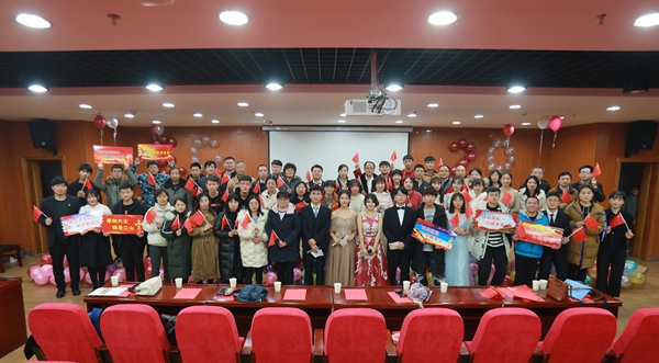 1463a0ce04724c86b690001424bca8b3.jpg 表彰晚会合影.JPG