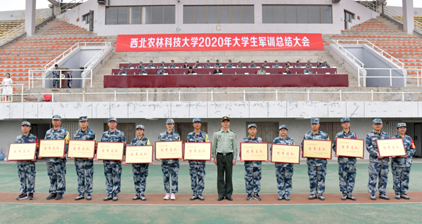 49e5f7624e0c4b48bd52cd58699a6d6e.jpg 优秀连队.jpg