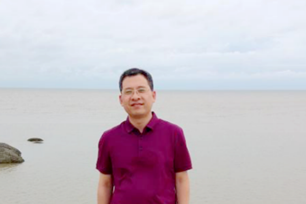 a7bba2f0579e4d0a80a38283401c5c0f.png 学院党总支副书记兼副院长阮鹏.png