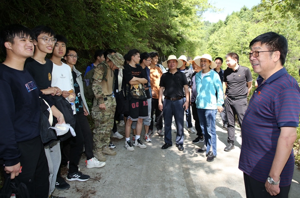 871c51ccad4147a2aca9176e62842c24.jpg 1.jpg