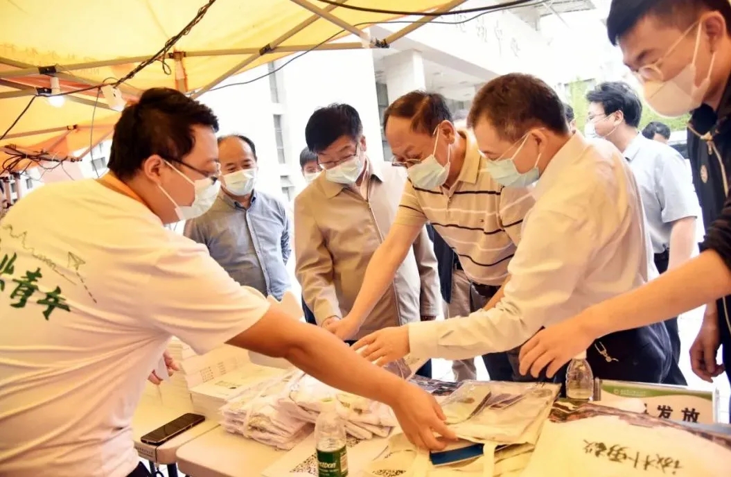 3aa441bd4bf3478b8703a34db0a7ef2a.jpg 3aa441bd4bf3478b8703a34db0a7ef2a.jpg