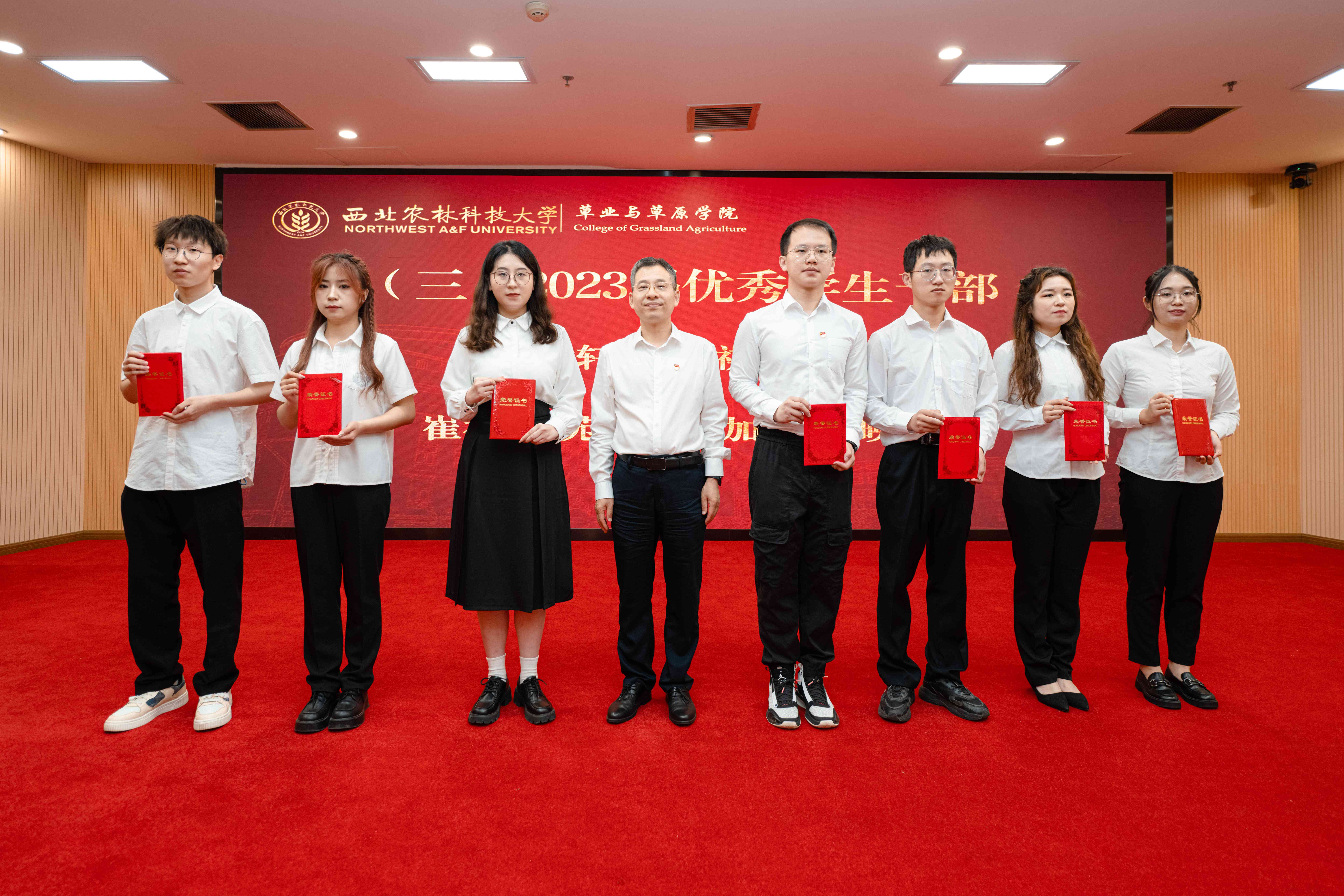 cc2e9ee5306b41149322e6bbf118ee8b.jpg cc2e9ee5306b41149322e6bbf118ee8b.jpg