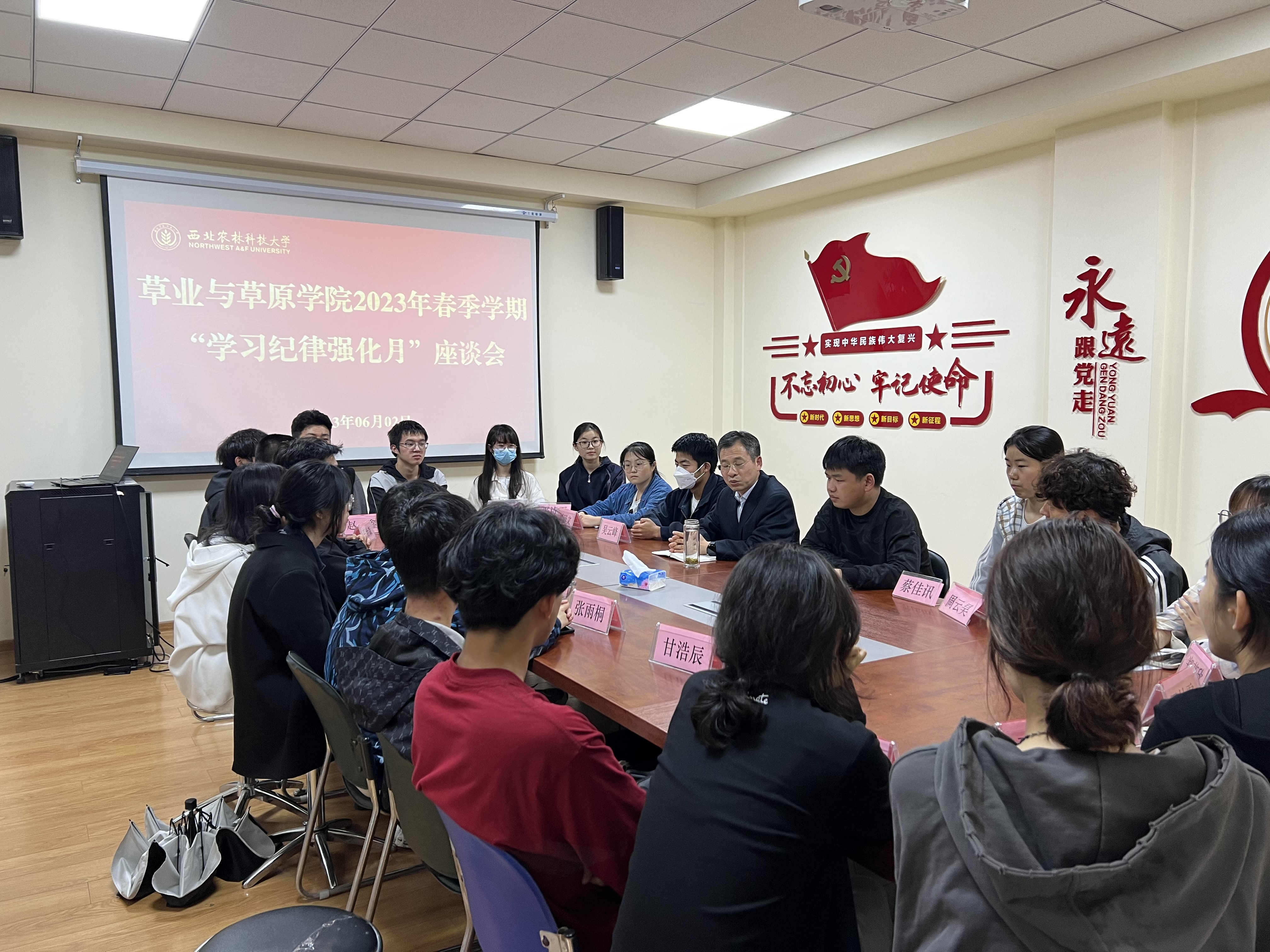 cdb3bba763d1438783e2275ab29a55e4.jpg cdb3bba763d1438783e2275ab29a55e4.jpg