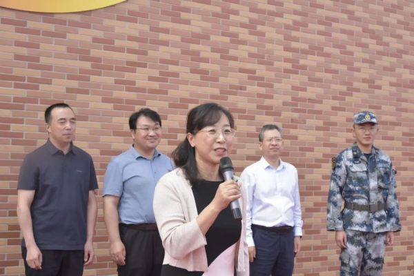 d2d2892f70ad4e49b47e719eed613913.jpg 2.jpg